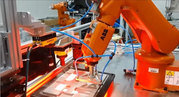 electronics-automated-circuit-boards-fitters